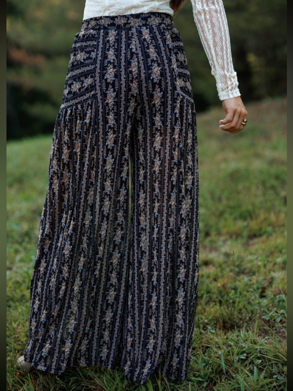 Lane 201 Wide-Leg Floral Mesh Pants - Picture 2 of 4